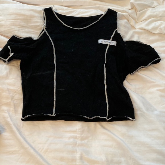 Cropped cold-shoulder top - Picture 1 of 4